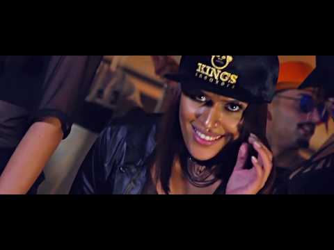 MC WM e MC Menininho - Bate o Bumbum (Vídeo Clipe Oficial)