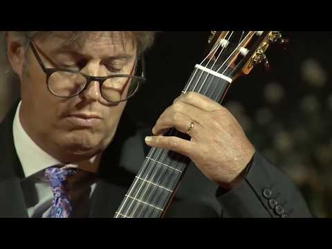 J.S.Bach,Suite BWV 996, played by Franz Halasz, guitar, live in Seoul