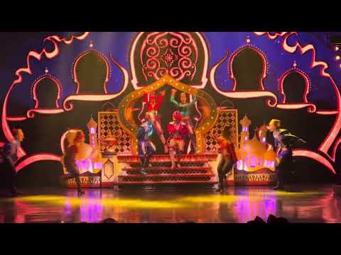 Mickey the magician- Friend like me -Aladdin - Disneyland Paris - July 2024