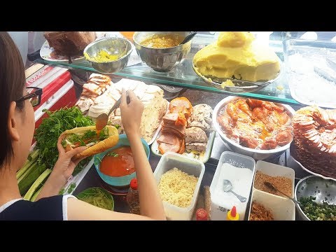 download lagu mp3 mp4 Banh Mi Pate Cha Lua, download lagu Banh Mi Pate Cha Lua gratis, unduh video klip Banh Mi Pate Cha Lua
