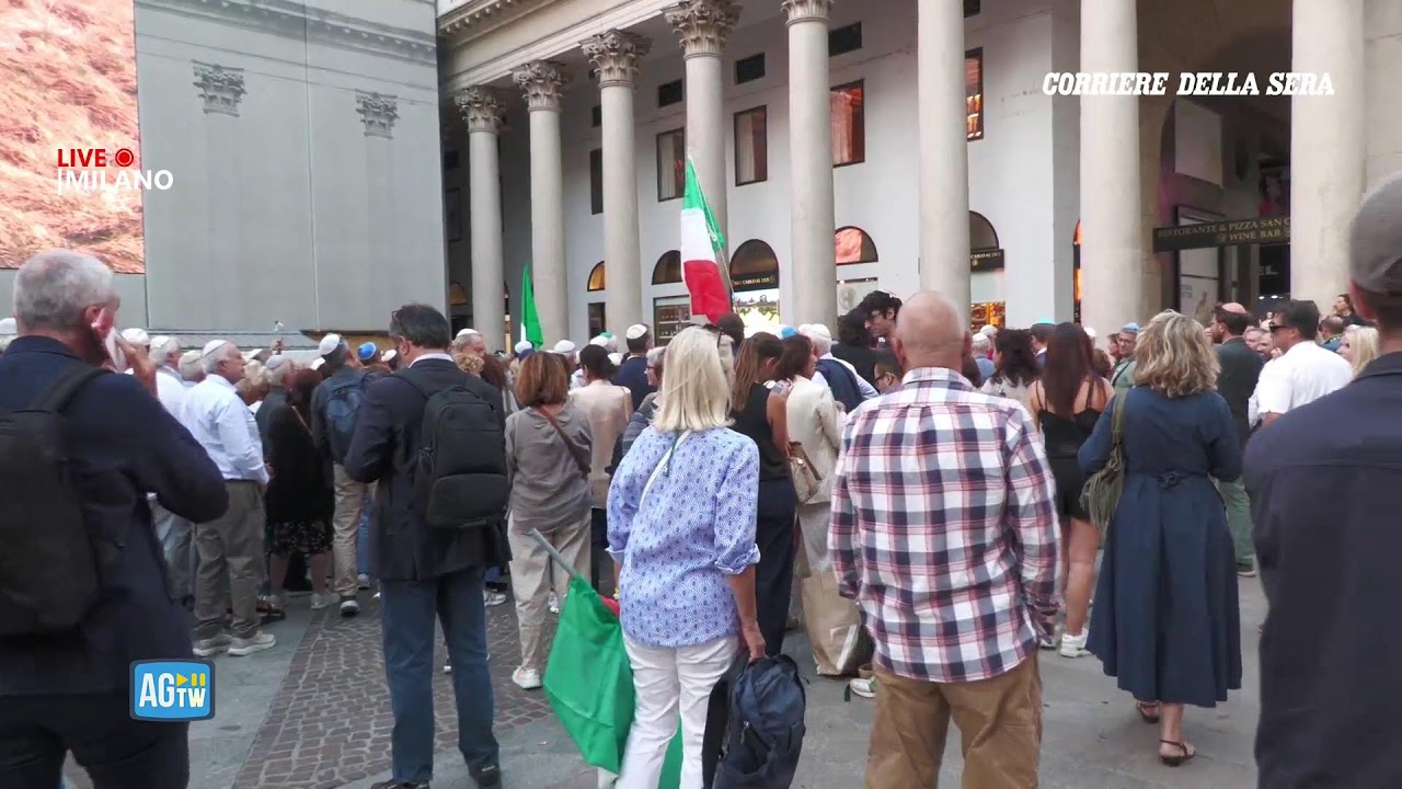 Milano, in piazza con la kippah contro l'antisemitismo