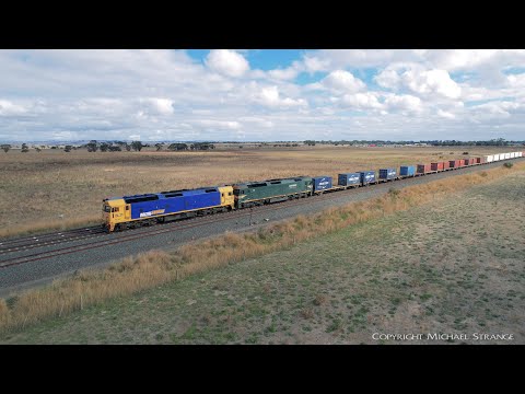 7902V Pacific National Mildura To Melbourne Container Train (13/4/2022) - PoathTV Australian Railway