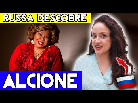 GRINGA ouvindo ALCIONE pela PRIMEIRA VEZ e começa SAMBAR