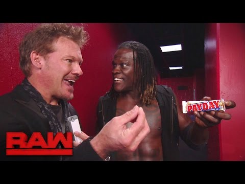 Fight-size Raw Wrestling Update: Hell In A Cell Match, Cruiserweights, Superstars