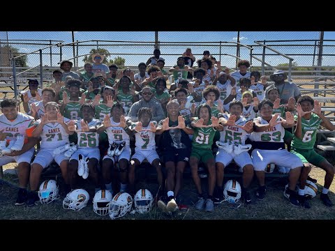Surprise visit from former NFL player Ramon Richards ends in new cleats for Sam Houston football