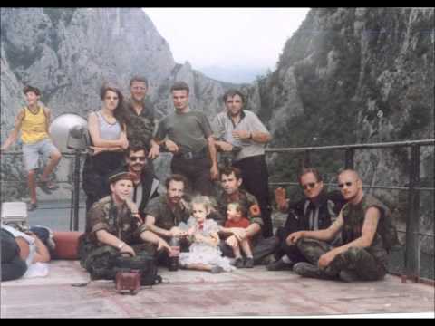 BEHXHET KORPUZI  - TAHIR SINANI