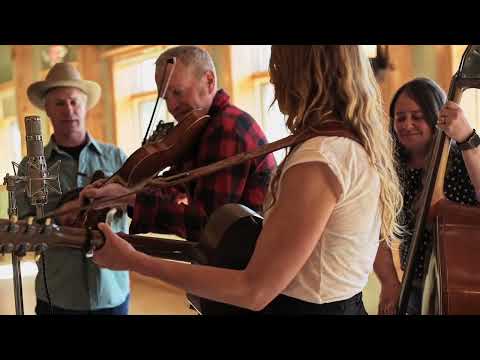 Foghorn Stringband - Lonesome Road Blues