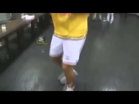 Neymar dancando o Passinho do FODA SE