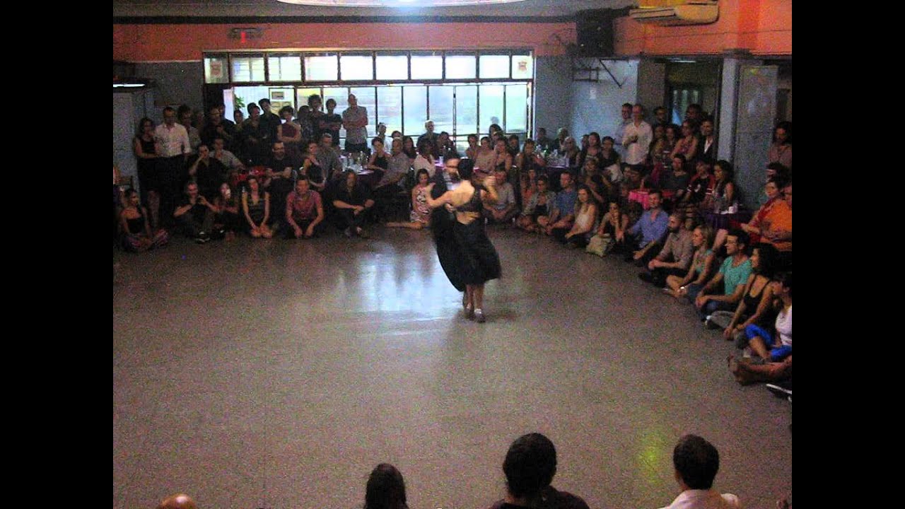 MARIELA SAMETBAND y GUILLE BARRIONUEVO en Viva La Pepa Milonga (2/4)