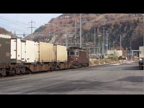► BLS Re 4/4 "165 Moutier" in Brig [01.12.11]