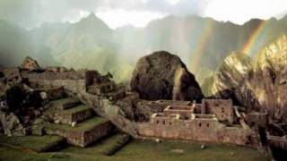 preview picture of video 'Desde la Torre - Martín Adán (Machu Pichu)'