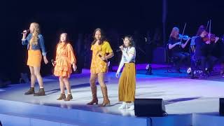 "Halo" &amp; "Walking On Sunshine" Glee cover @ Starstruck 2021 - 4th and Final Show