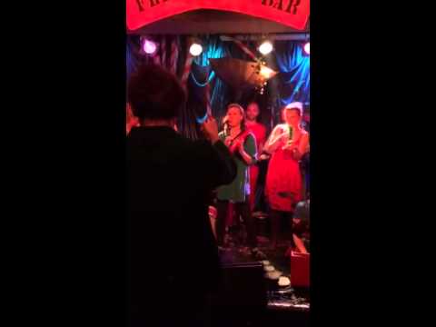 OMP "Songs about the sun" @ Flittchenbar im Südblock Berlin