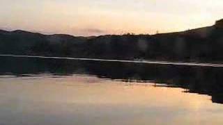 preview picture of video 'Loch Fyne hovercraft May 2008'