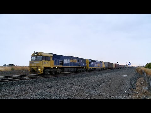 1PM6 Pacific National Container Freight Train  (12/12/2018) - PoathTV Australian Railways