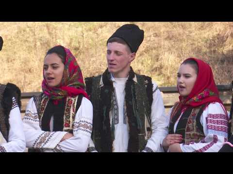 Exclusiv în România: Crăciunul la Mălini, în Bucovina (@TVR1)