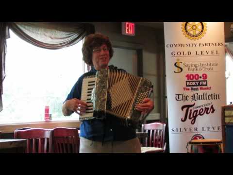 Roz and the Birthday Song