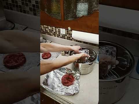 Instant Pot Hamburgers - Moist & Delish Meal #instantpot #easymeals #mealtime