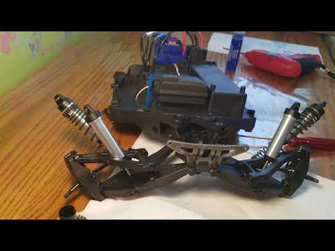 Traxxas unlimited desert racer how to build  the  front differential