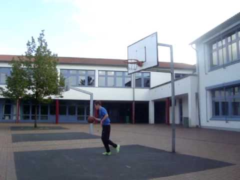 Basketball dunking matze