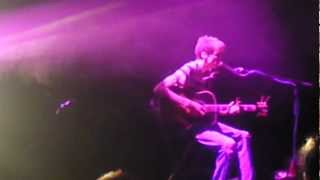 ATLAS SOUND (live in Paris) My Angel is Broken