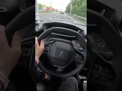 Peugeot 208 II Hatchback 1.2 PureTech 100HP Acceleration