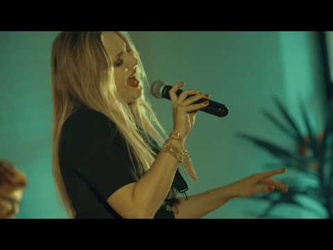 Blue Skies Magdalena Suruło