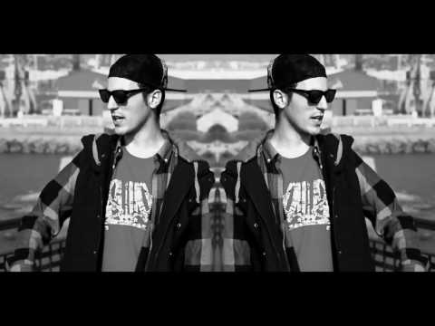 Video thumbnail for Una Bala / Desde Abajo (Remix)