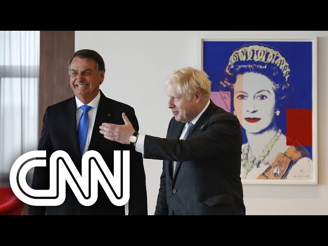 Johnson recomenda AstraZeneca e Bolsonaro diz que não se vacinou durante encontro | EXPRESSO CNN