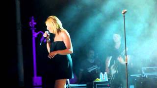 Chimène Badi - Retomber amoureuse - Bandol