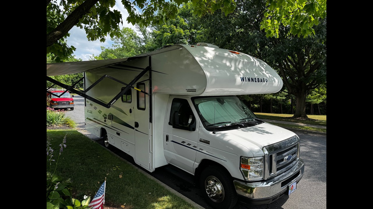 A photo of this 2019 Winnebago OUTLOOK 25J