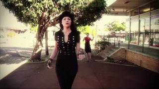 Boom! Bap! Pow! - No Pleasin&#39;