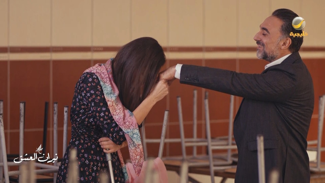 عباس النشبة ما ترك زمرد في حالها.. حتى بمكان عملها لاحقها! - نيران العشق