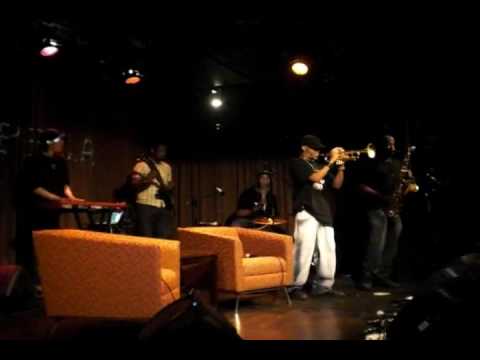 02 The Cypher @ Noisemakers w/ Rosenberg ft. Raekwon of Wu-Tang Clan Pt1
