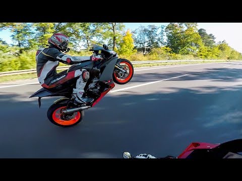 Ich wheele Reifenkillers Aprilia RSV4 😱