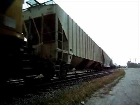CSX 4725 leads Q679 in Palmetto, GA
