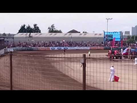 Dirt Quake 2017.  Guy Martin racing a chopper