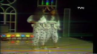 Download lagu Twin  Sister--Bila Jatuh Cinta mp3