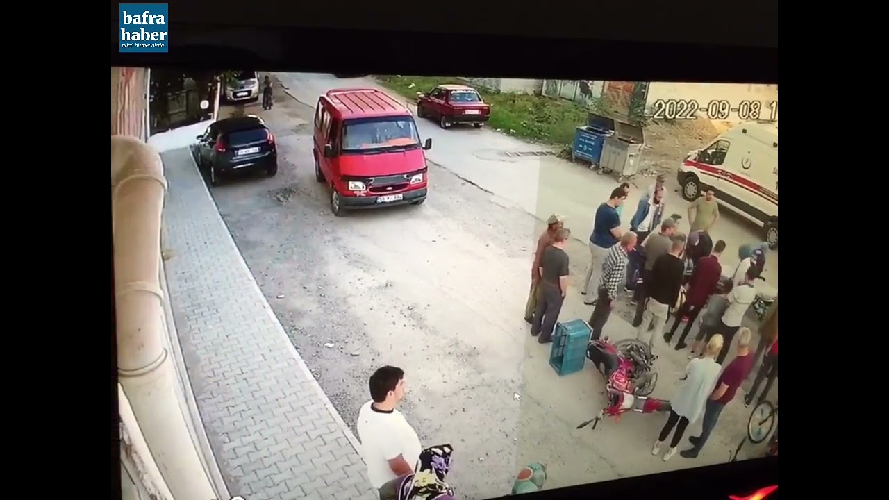 Otomobilin Çarptığı Motosiklet Sürücüsü Yaralandı