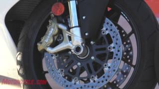 2013 MV Agusta F3 675 vs. 2012 Triumph Daytona 675R