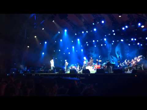 Suspekt ft Tina Dickow - Helt alene