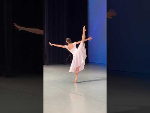 One of my favorite contemporary pieces 🤩 #ballerina #dancer #ballet #contemporarydance
