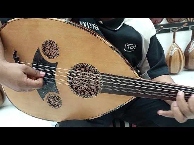 متوفر الحجز المسبق فقط عود موسيقى شرقي احترافي فاخ...