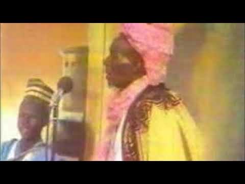 Musa Dankwairo | Sarkin Kano Alhaji Ado Bayero