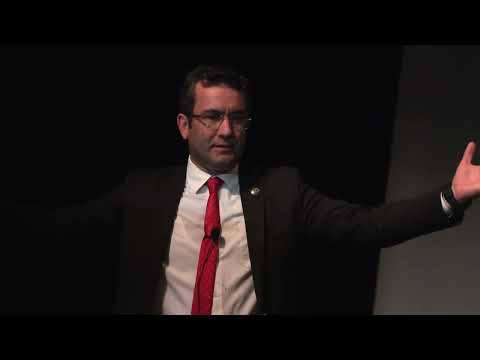 ALİ BOZGEDİK ÖĞRENCİLERE KONFERANS VERDİ
