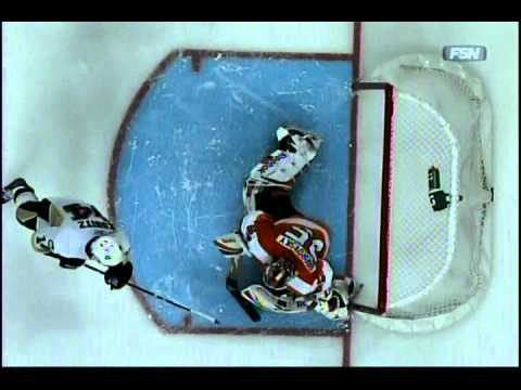 Sidney Crosby Owns the Flyers Again [10-16-10]