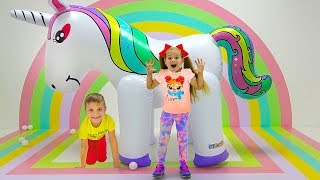 Download lagu Diana and her Adventure at the Selfie museum in Dubai mp3 Download lagu Diana and her Adventure at the Selfie museum in Dubai mp3