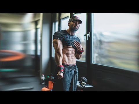 DER WICHTIGSTE FAKTOR FÜR MUSKELAUFBAU