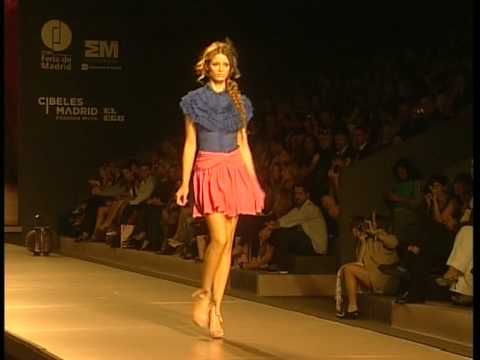Cibeles "Fashion Week" Alma Aguilar