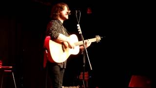 Kyle Falconer (The View) -Dance into the Night (live and acoustic)